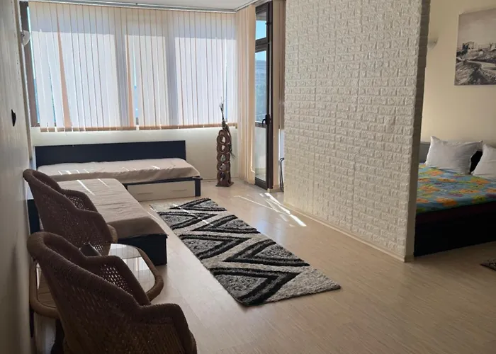 Daire Sunny For 4 Guests Sunny Beach